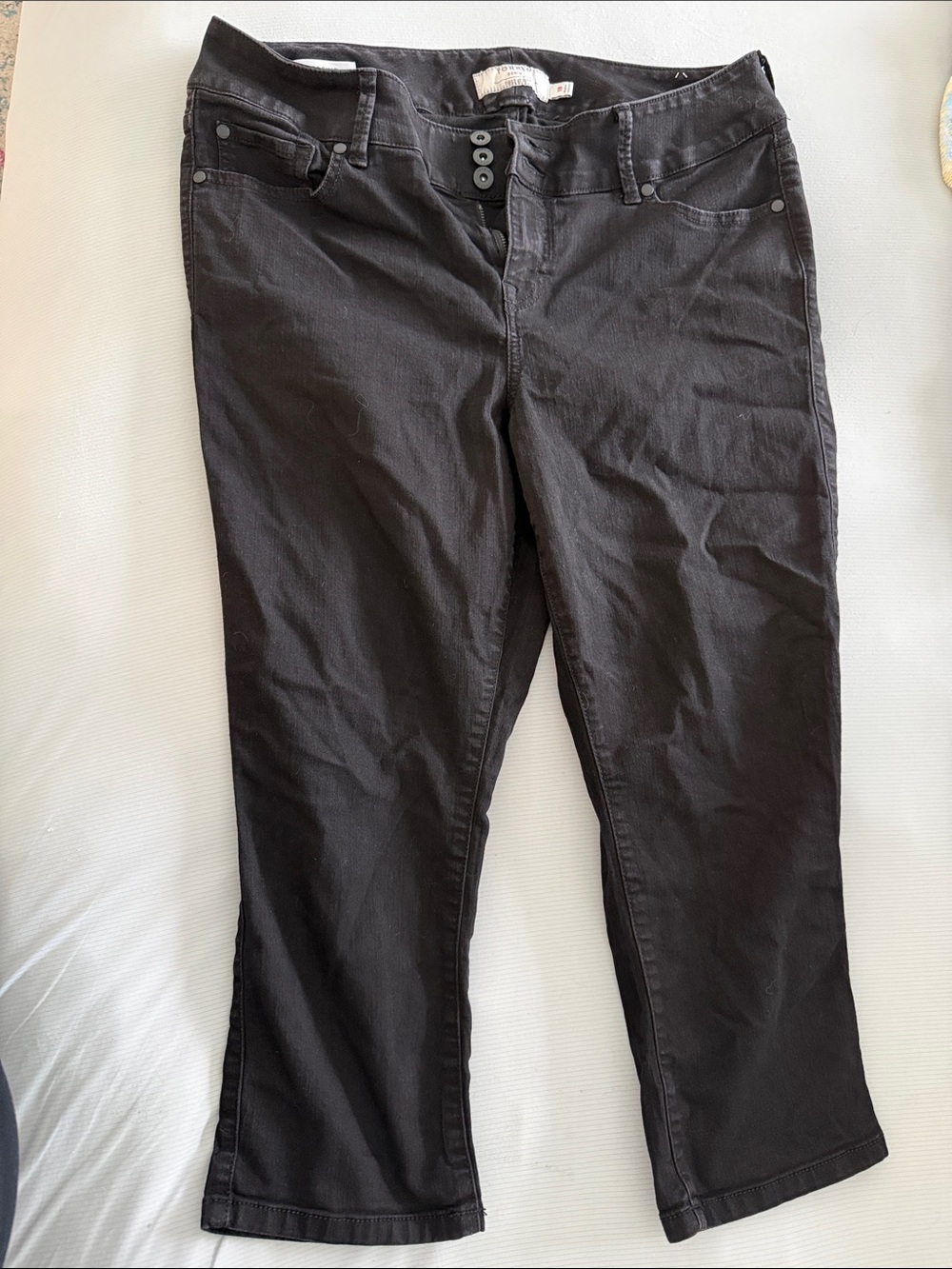 torrid Black cropped Women's Jeans